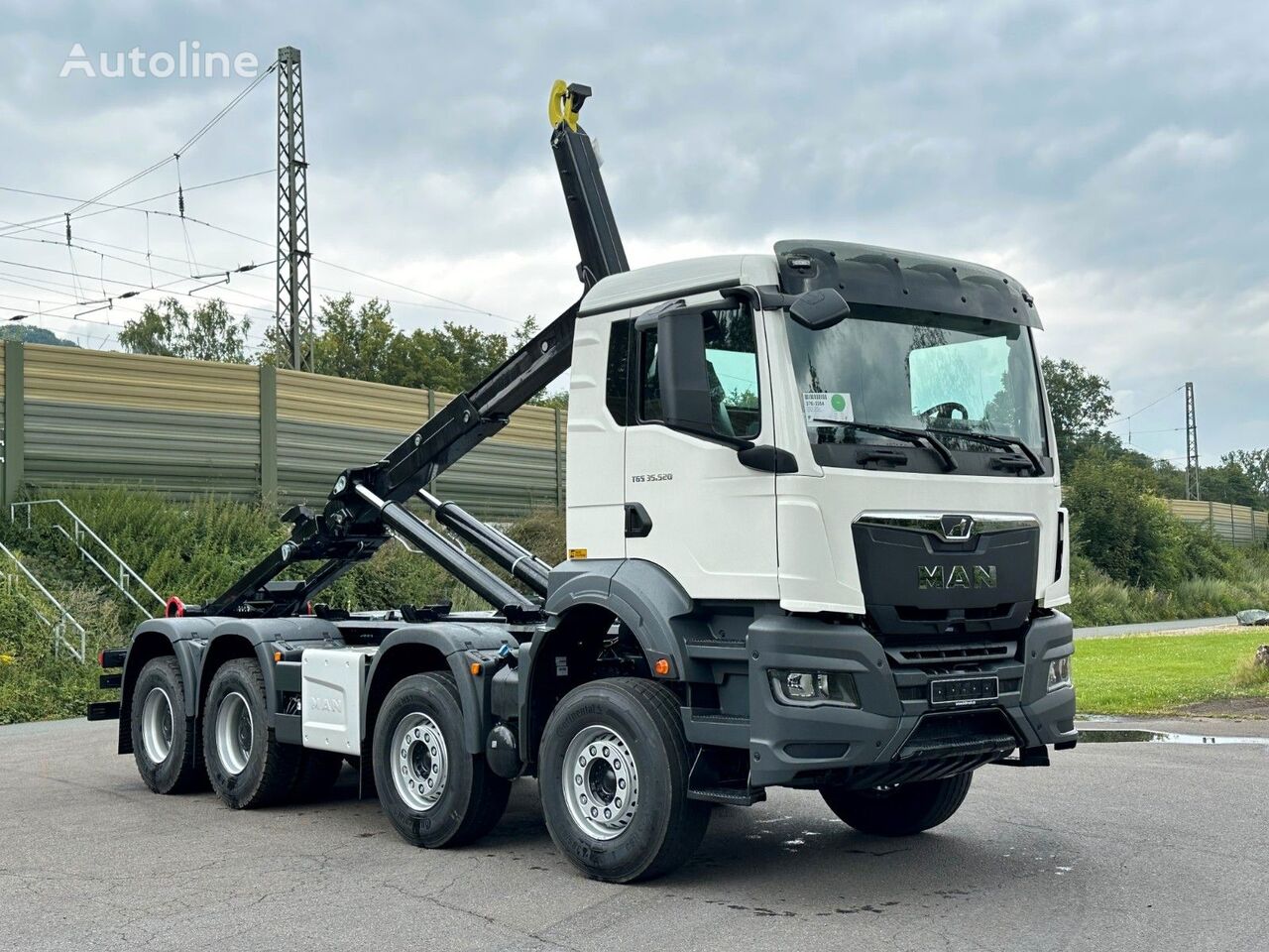 neuer MAN TGS 35.520 8x4 Euro6e MultiLift 25s59 Abrollkipper