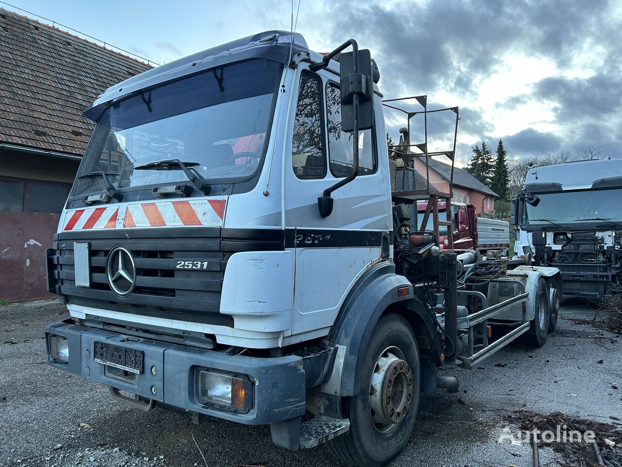 Mercedes-Benz 2531 L SK kamion rol kiper