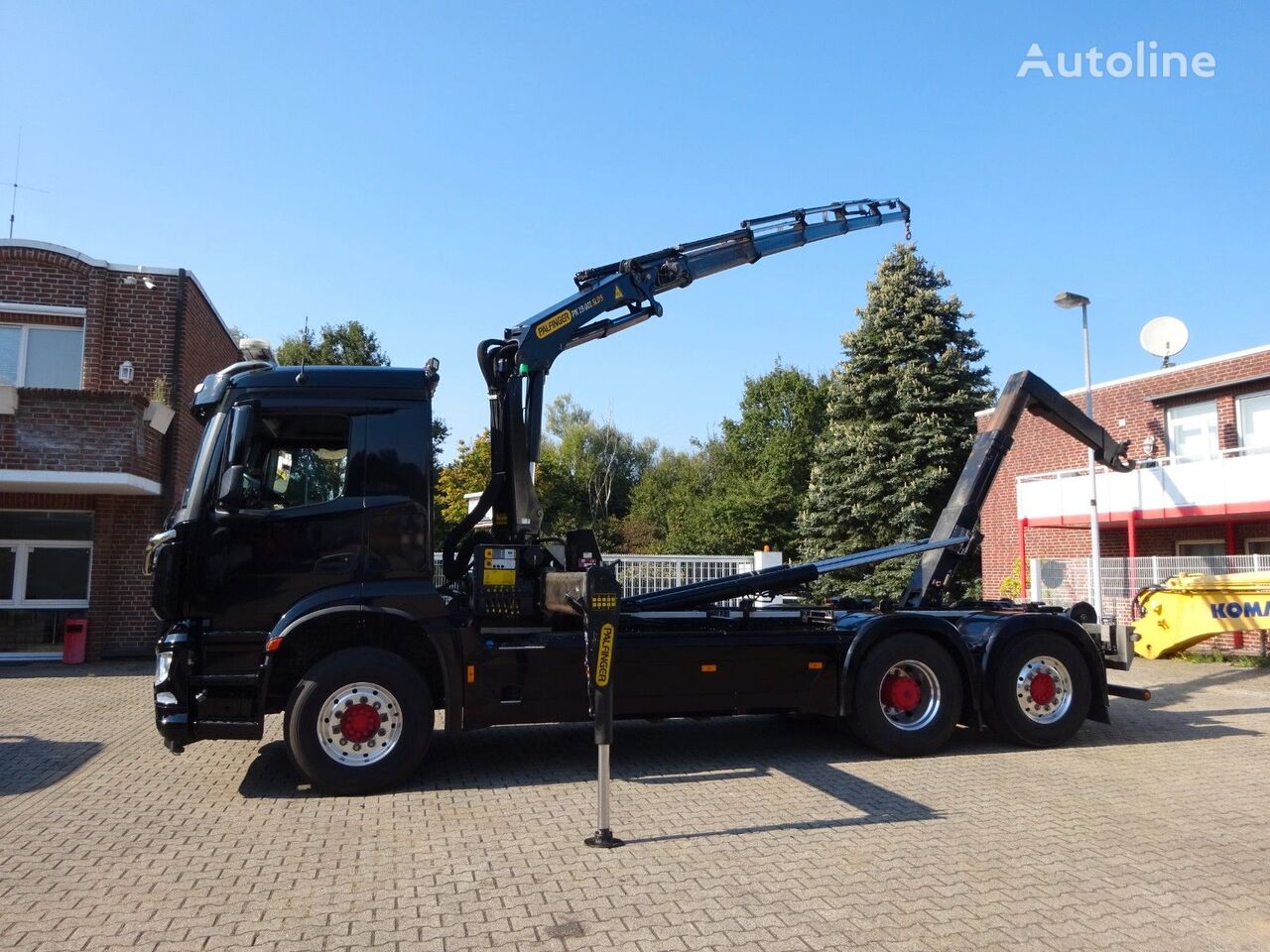 Mercedes-Benz 2540 Actros Abroller + PK 19001 Kran 6x2 hook lift truck