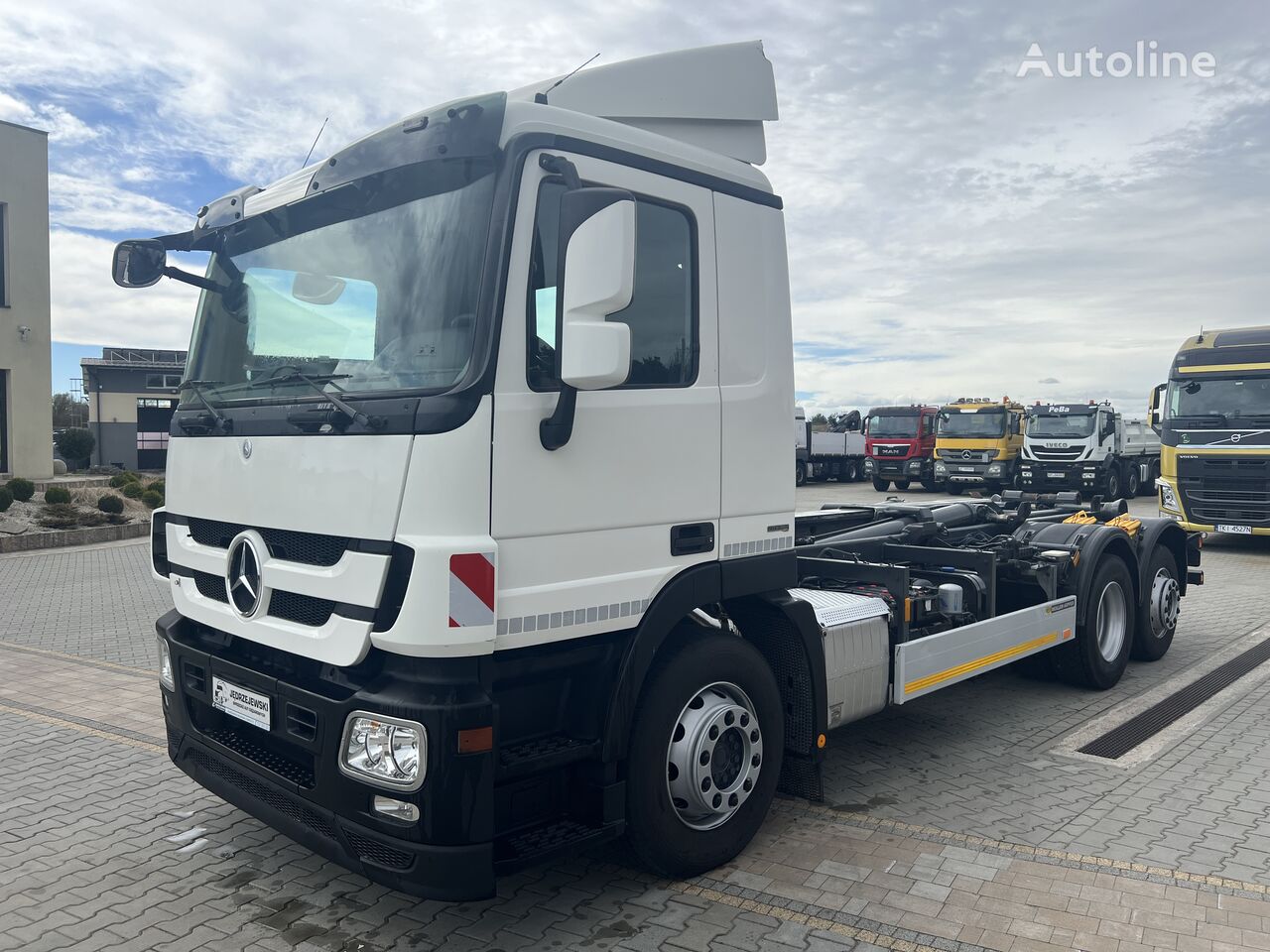 sunkvežimis su keliamuoju kabliu Mercedes-Benz 2541/Hakowiec/Meiller