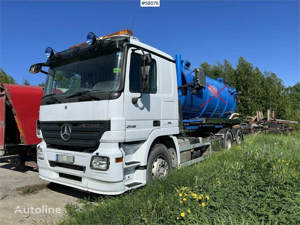 hákový nosič kontajnerov Mercedes-Benz 2546 L 6x2