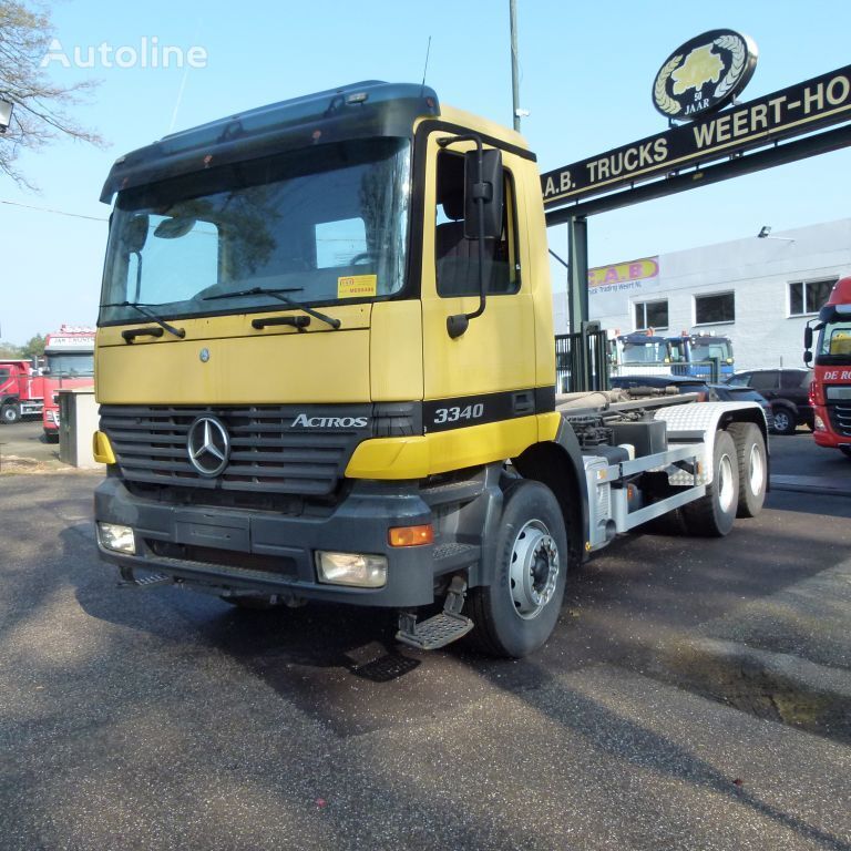 ciężarówka hakowiec Mercedes-Benz 3335 Actros - 6x4 - Haak / Hooksystem