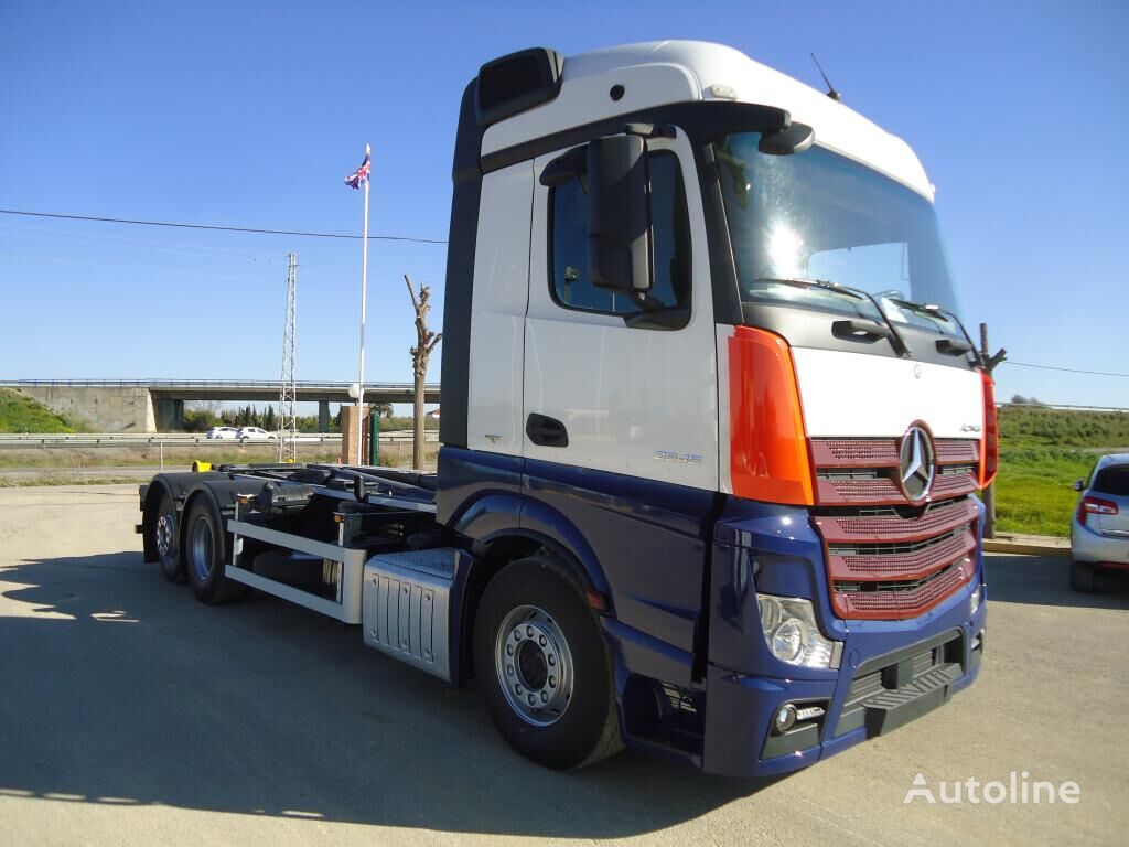 Mercedes-Benz ACTROS 18 32 hook lift truck