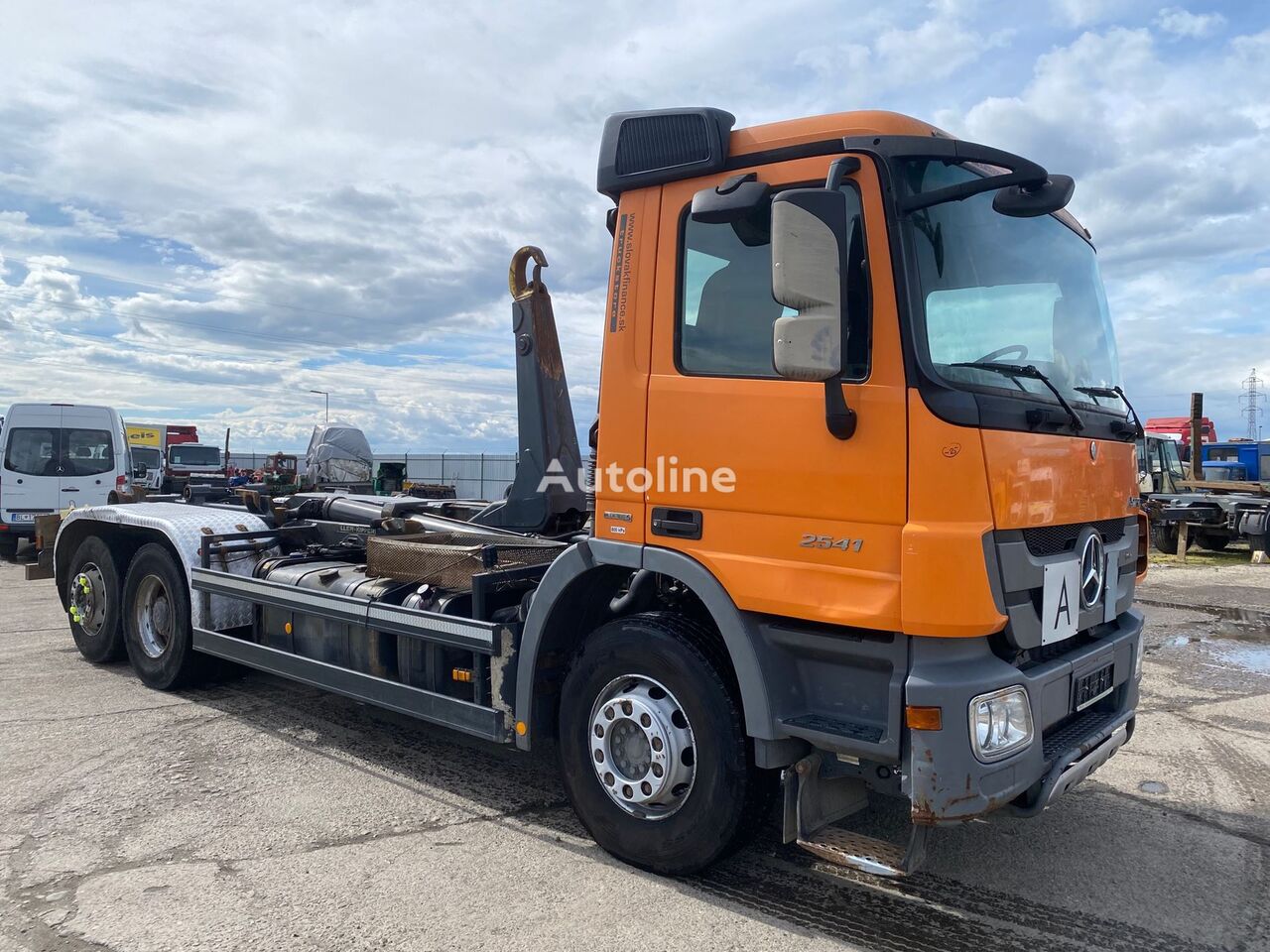 Mercedes-Benz ACTROS 2541  hook lift truck