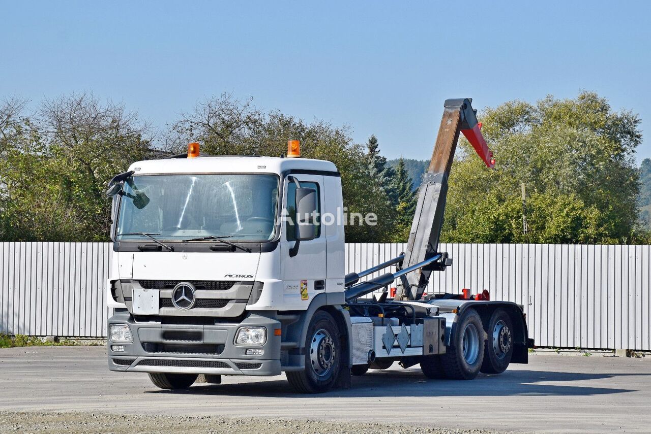 крюковой мультилифт Mercedes-Benz ACTROS 2544