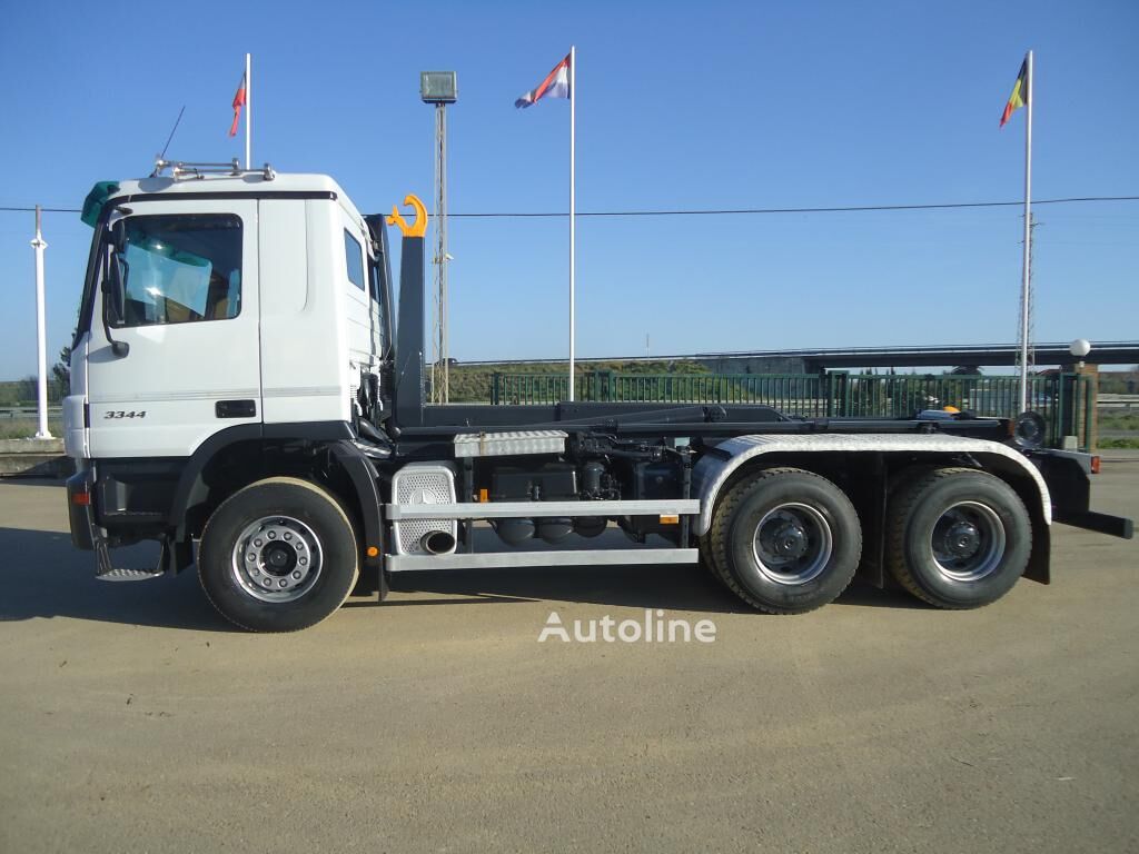 Mercedes-Benz ACTROS 33 44 hook lift truck - Autoline