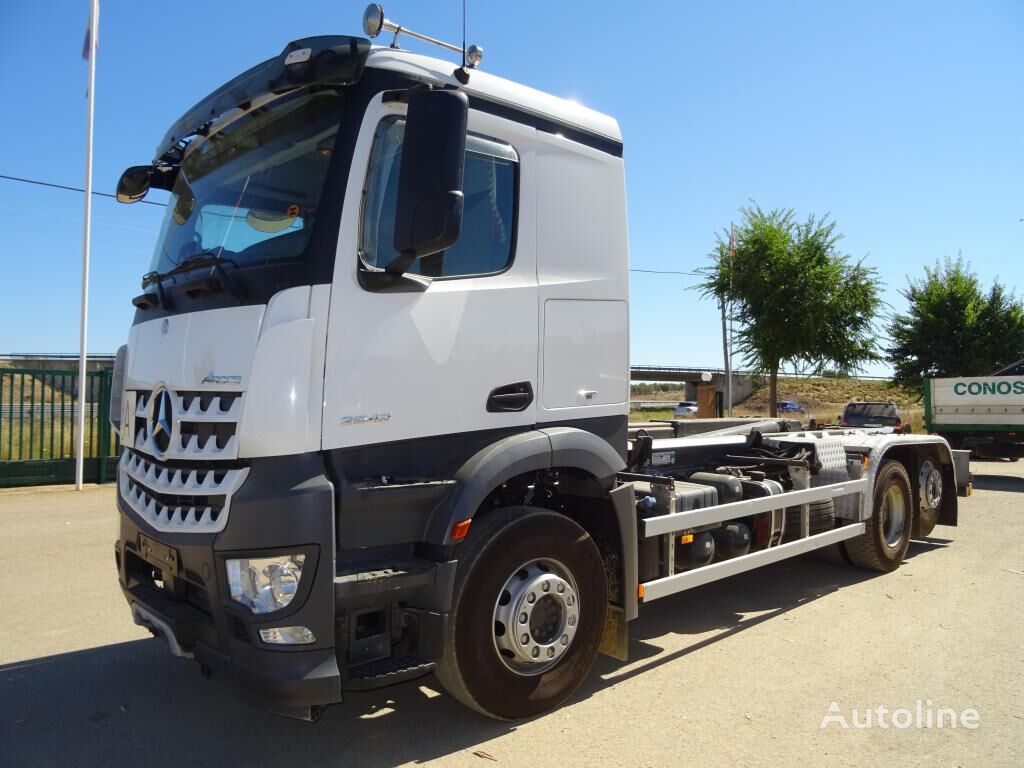 Mercedes-Benz AROCS 25 42 hook lift truck