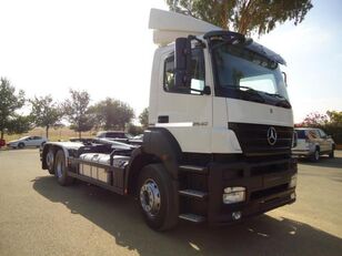 Mercedes-Benz AXOR 25 40 cami&oacute;n con gancho