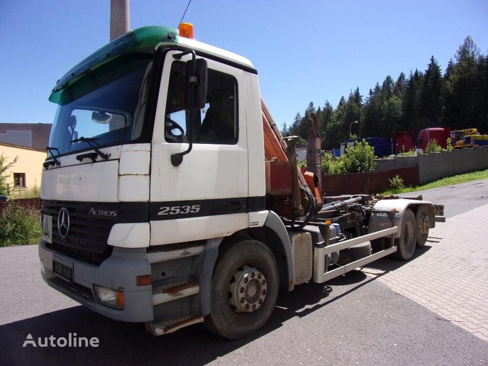 крюковой мультилифт Mercedes-Benz Actros 2535 kont+ruka