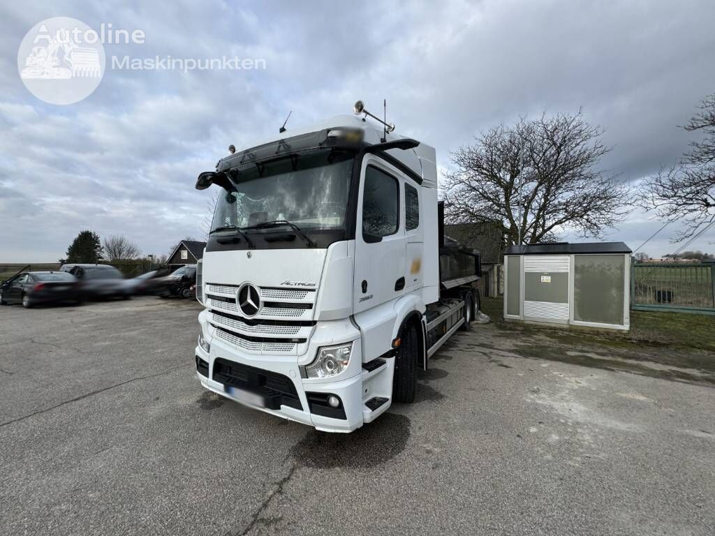 Mercedes-Benz Actros 2553 L camión con gancho