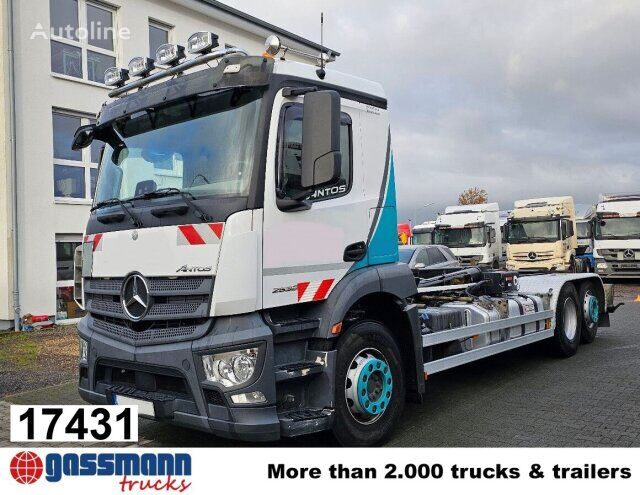 camion ampliroll Mercedes-Benz Antos 2536