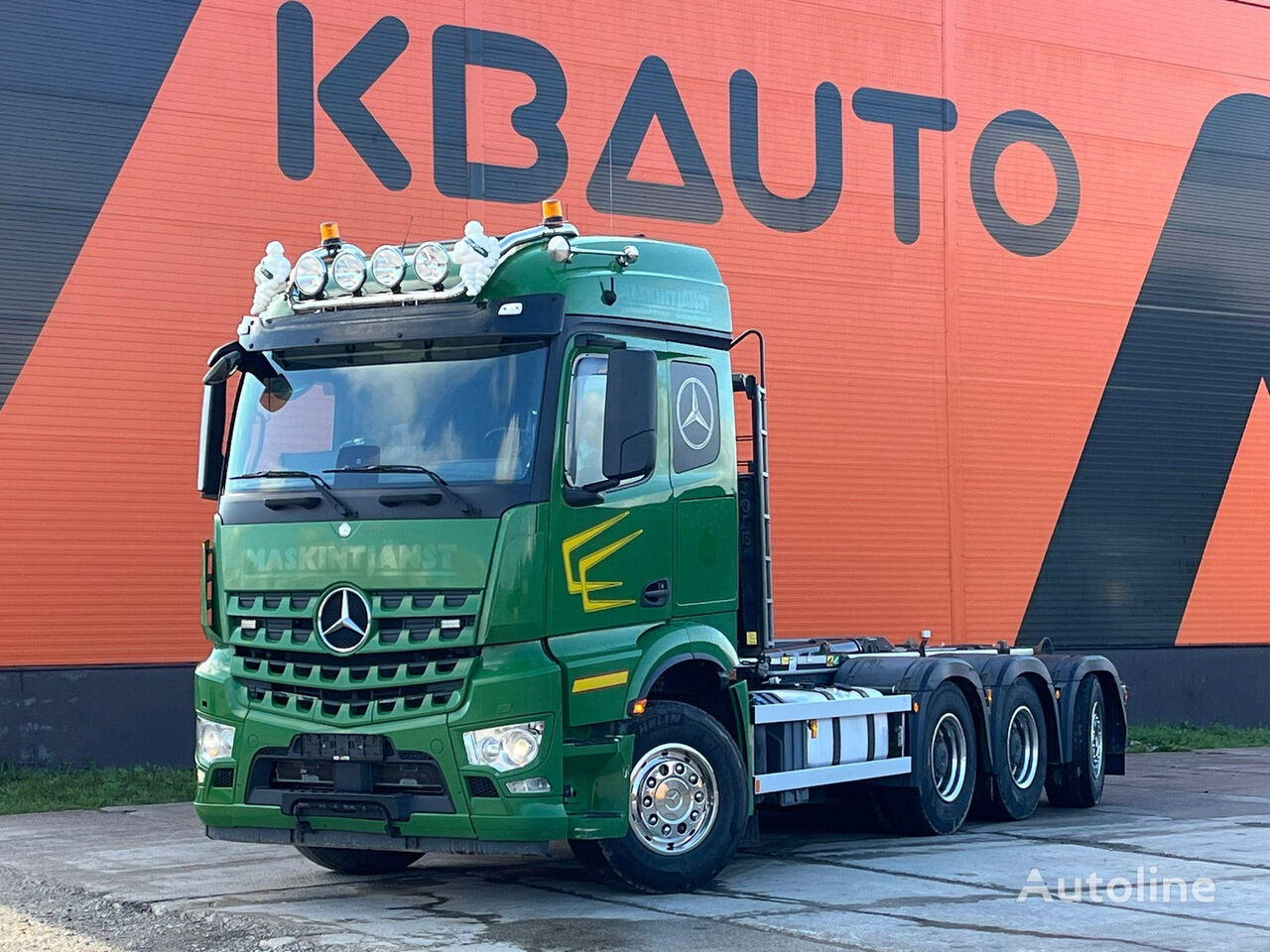 Mercedes-Benz Arocs 3251 8x4*4 JOAB L 24 ton / L=5750 mm camión con gancho