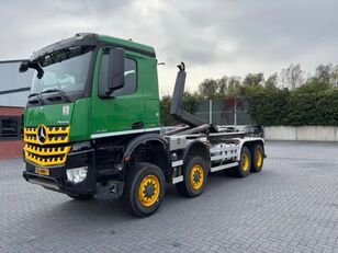 Mercedes-Benz Arocs 4142 8 x 8 kamion s kukom