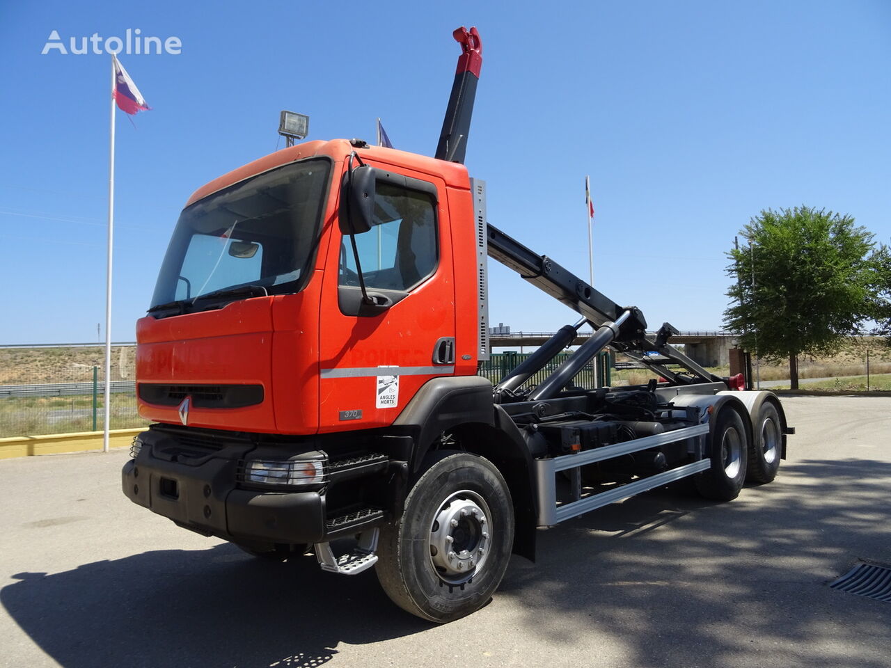 Renault KERAX 370 kamion s kukom