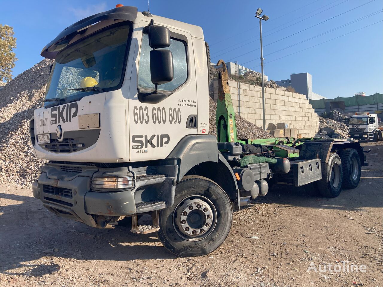 Renault Kerax 6x4 26.410 camión con gancho - Autoline