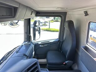 Scania G450 6x4 HAAKSYSTEEM AJK 20T - 5760mm - 3m90 WB - BLADVERING / N hook lift truck for sale - Image 11 | Autoline UG Scania G450 6x4 HAAKSYSTEEM AJK 20T - 5760mm - 3m90 WB - BLADVERING / N hook lift truck | Image 11 - Autoline