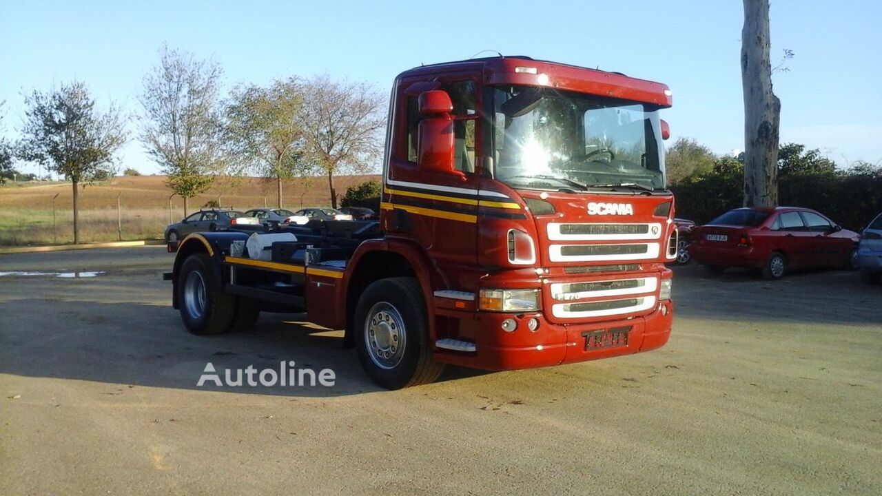 Scania P 270 hook lift truck