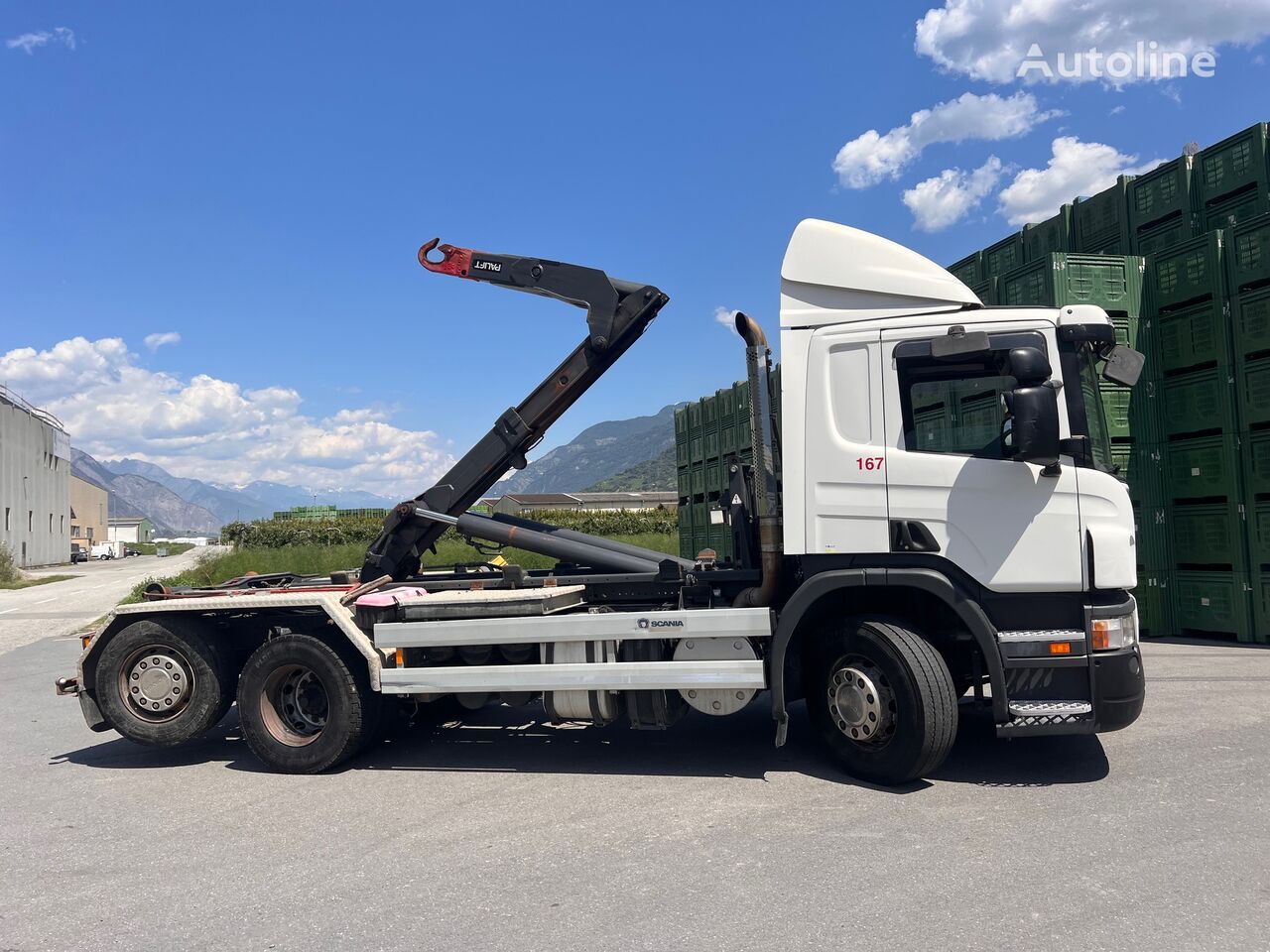 تریلی دارای بالابر قلابی Scania P 380