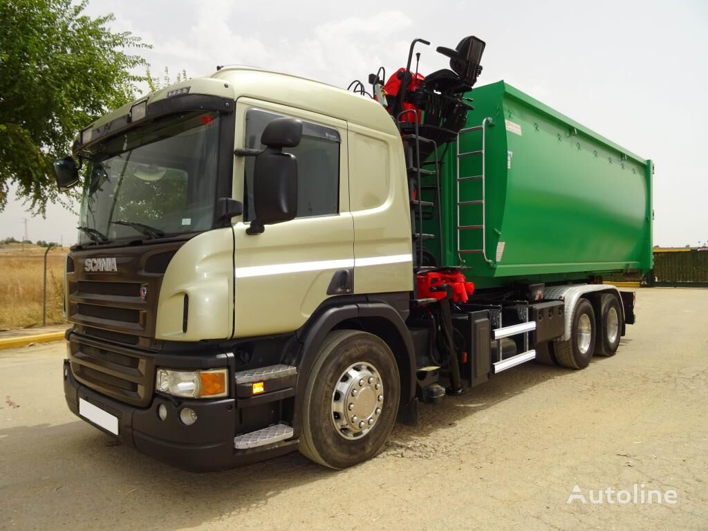 Scania P 420 hook lift truck