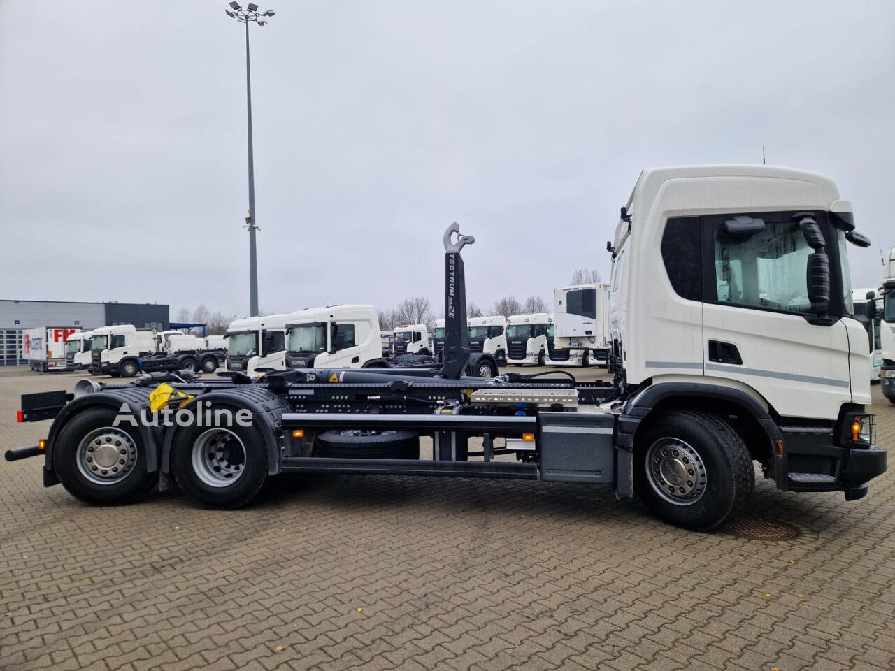 Camion ampliroll Scania P 420 B6x2*4NA - Autoline