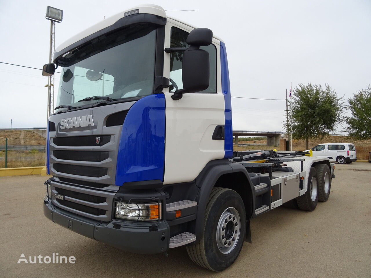 camião polibenne Scania P 450