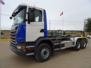 Scania P 450 cami&oacute;n con gancho