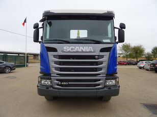 Scania P 450 cami&oacute;n con gancho