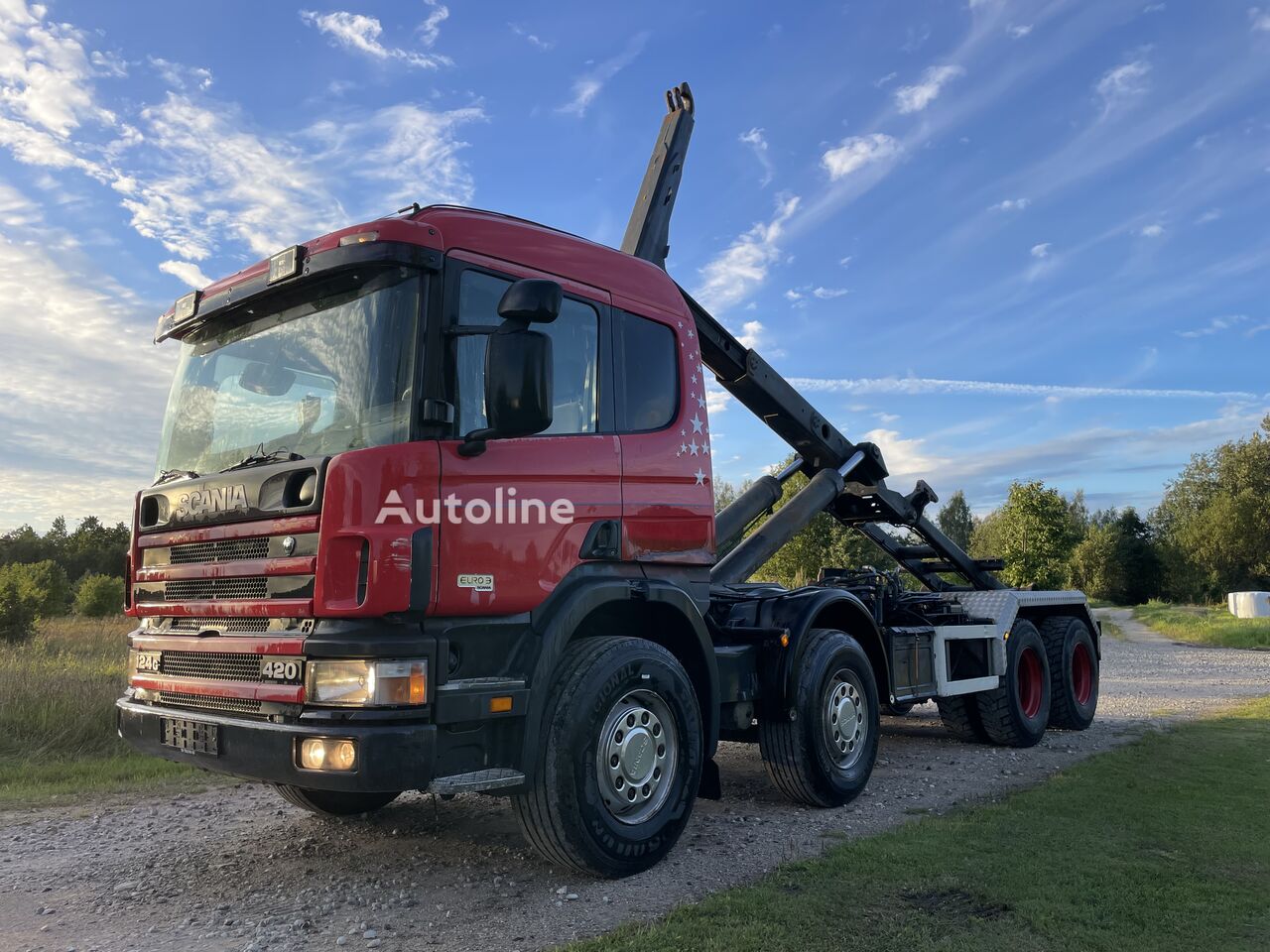 Camion ampliroll Scania P124 420 8x4 Full steel à vendre | Autoline FR Camion ampliroll Scania P124 420 8x4 Full steel - Autoline