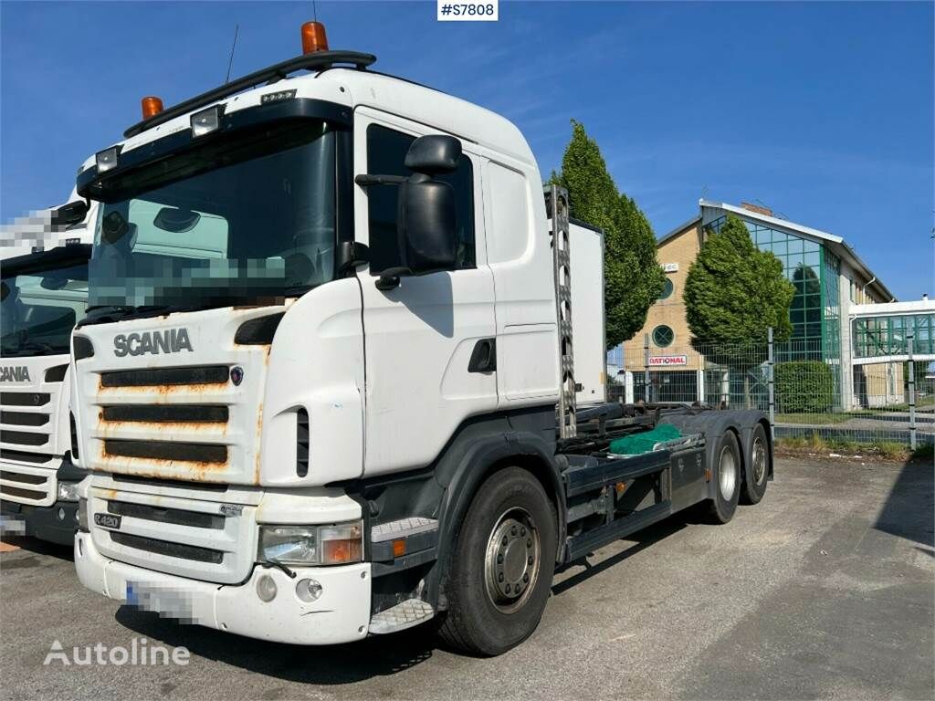 Scania R420LB6X2*4HNA フックリフトトラック