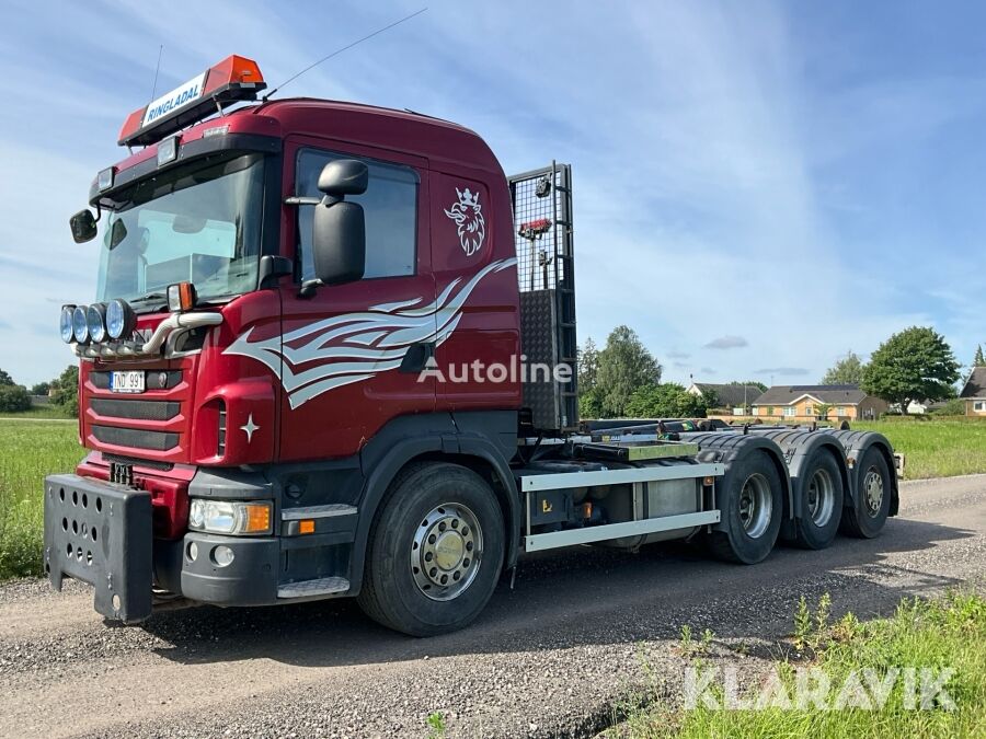 Scania R560 8x4 hook lift truck