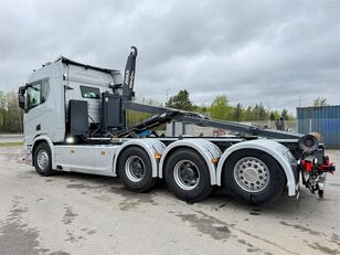 Scania R580 8X4 hook lift truck