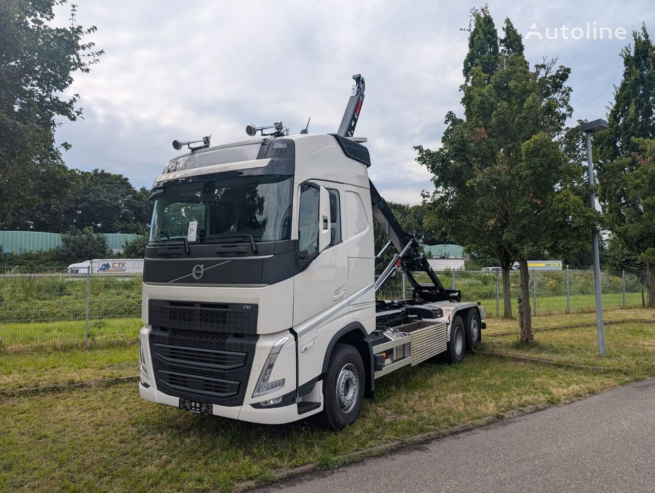 novi Volvo FH 500 kamion rol kiper