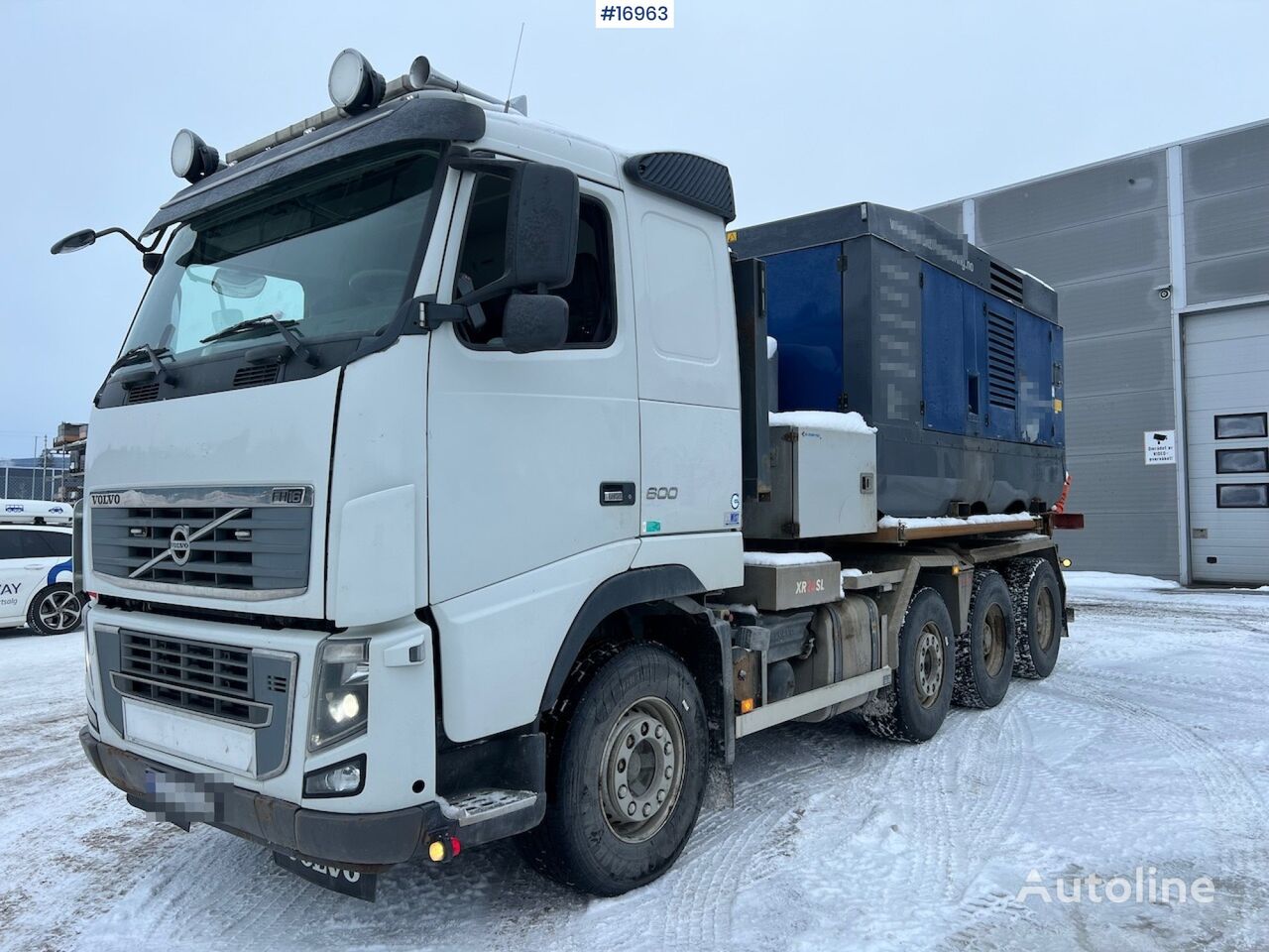 Volvo FH16  hook lift truck