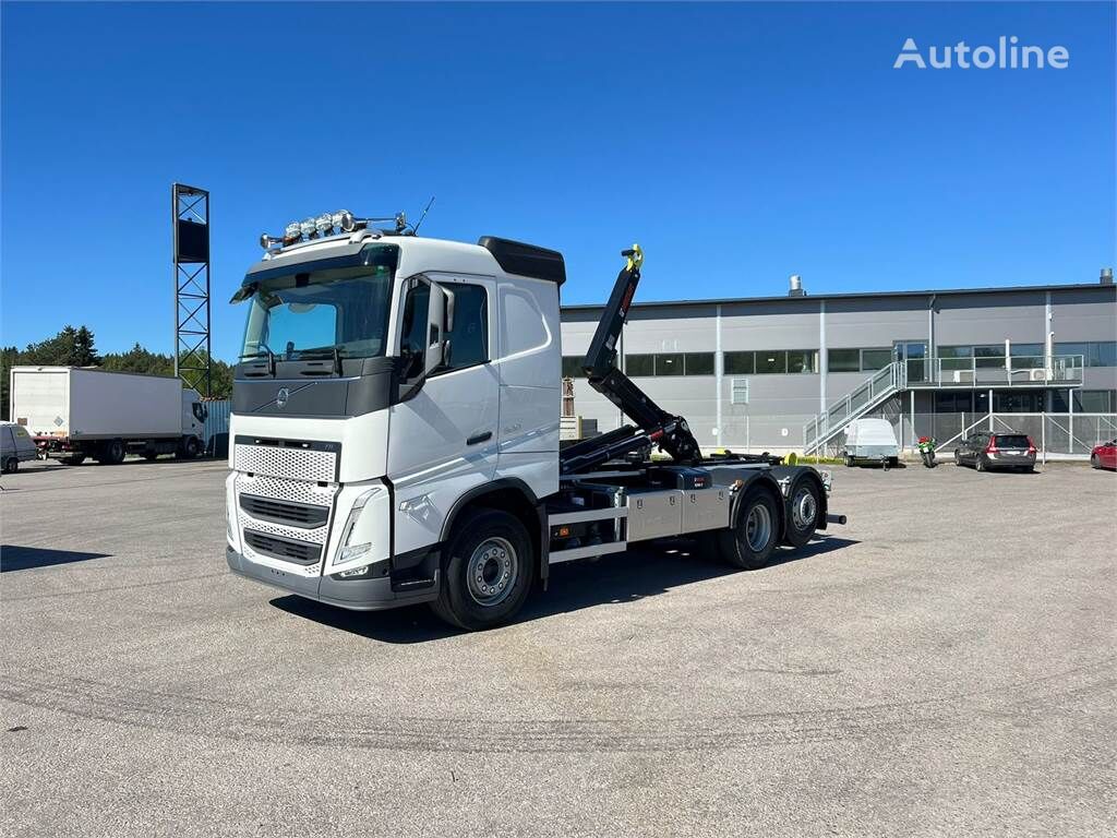 camion ampliroll Volvo FH500 6x2*4