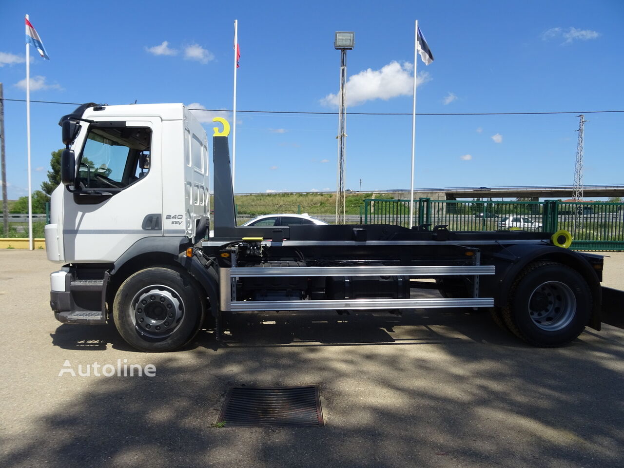 гаковий мультиліфт Volvo FL 240.18