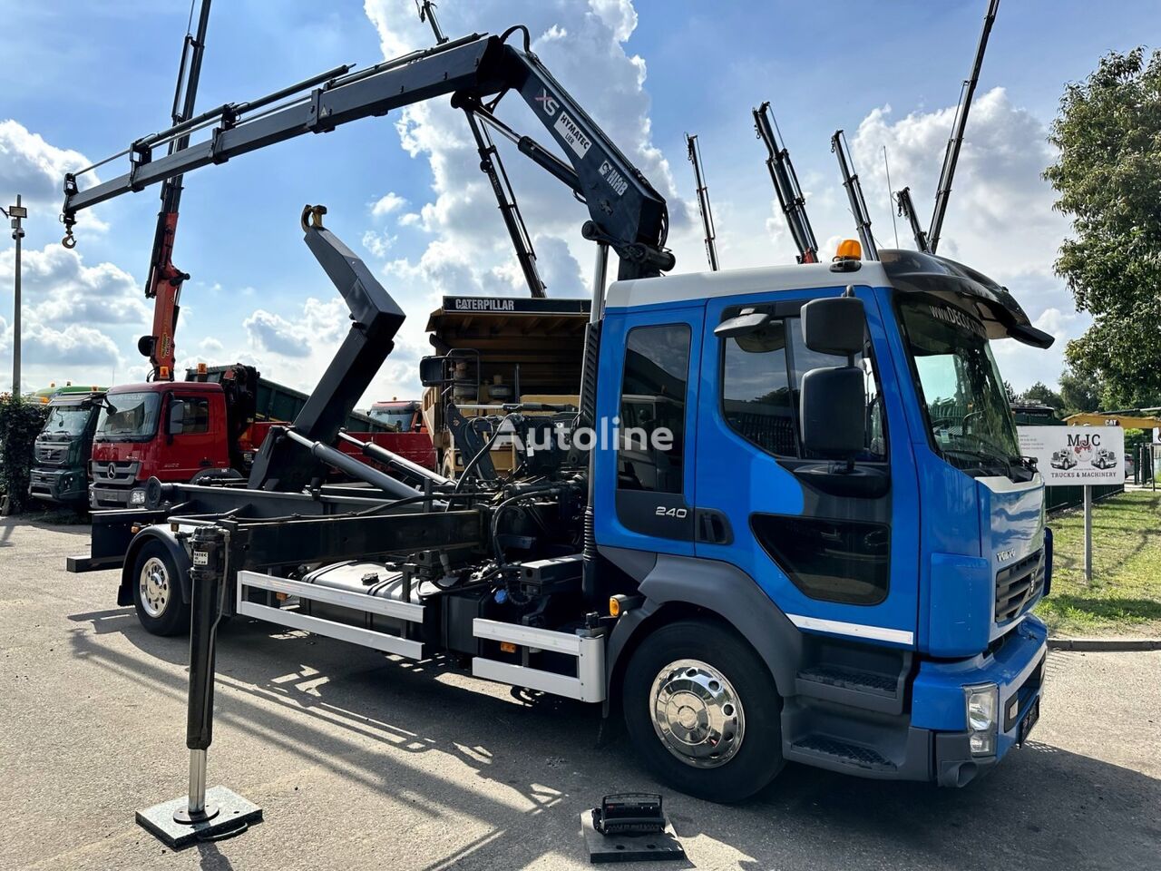 крюковой мультилифт Volvo FL 240 4x2 ROLL-OFF TIPPER + CRANE HIAB 099 E-3 - RADIO - *FULL