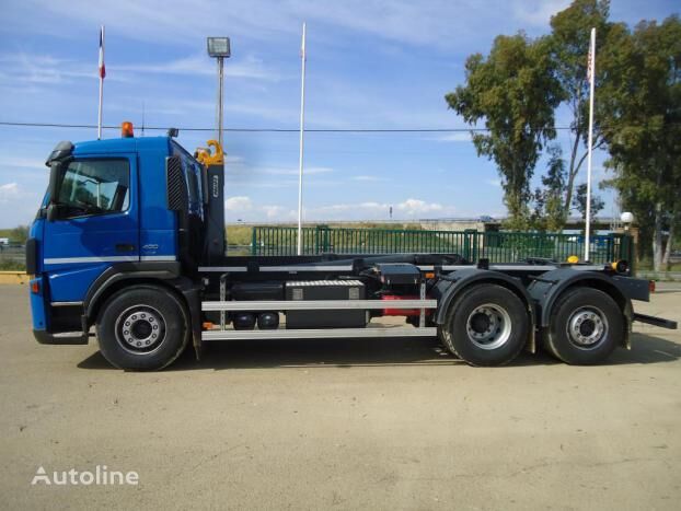 Volvo FM 400 camión con gancho