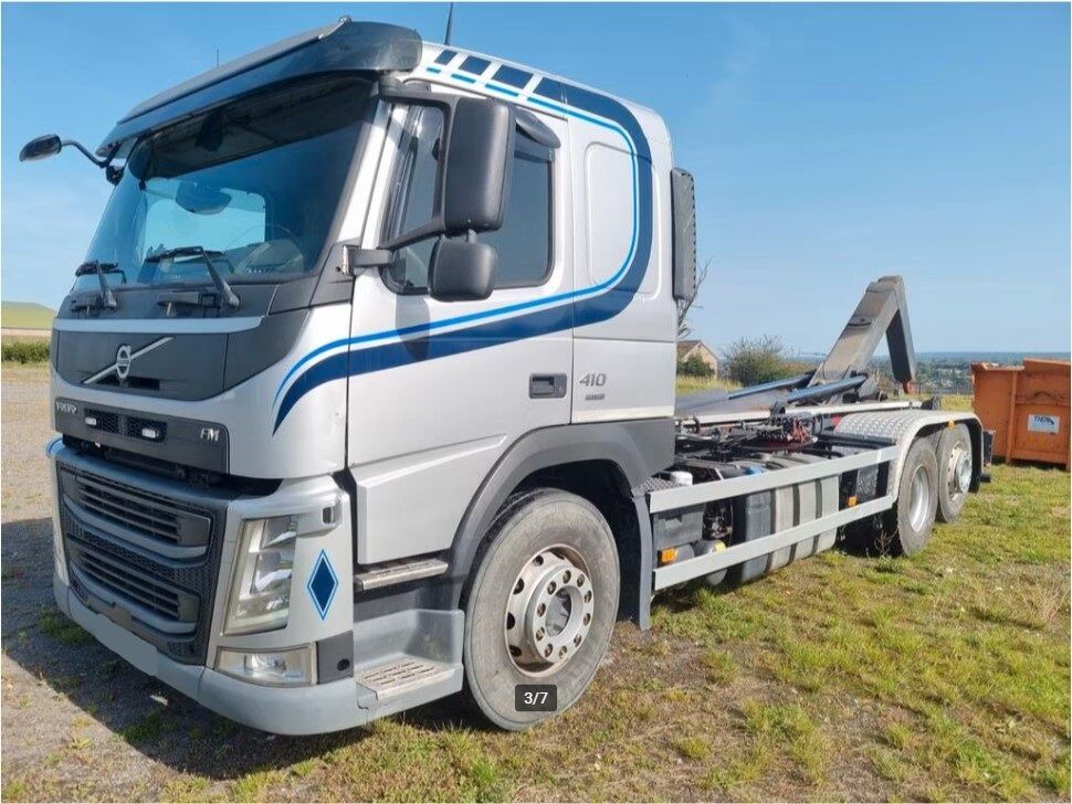 Volvo FM 410 camión con gancho