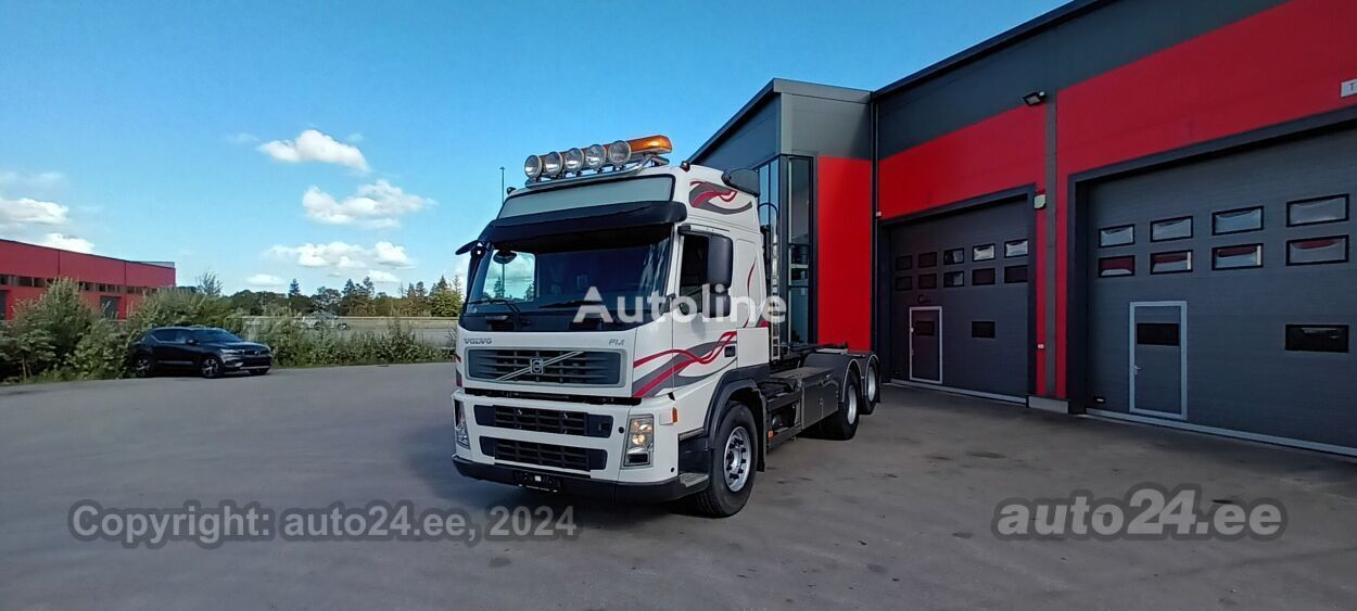 Volvo FM 440 hook lift truck