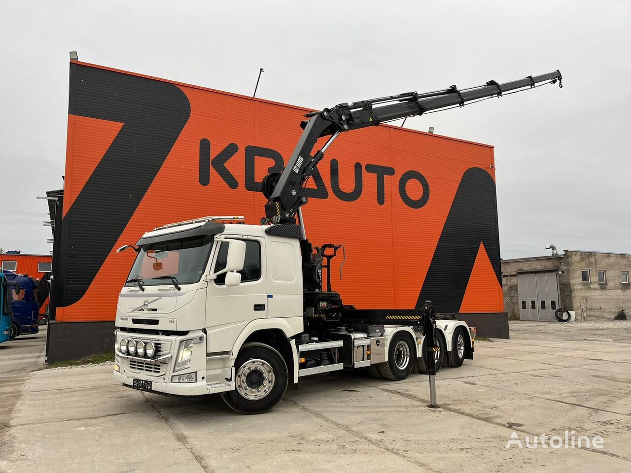 تریلی دارای بالابر قلابی Volvo FM 450 8x4*4 HIAB 244EP-5 / HIAB XR 18 / L=5100 mm