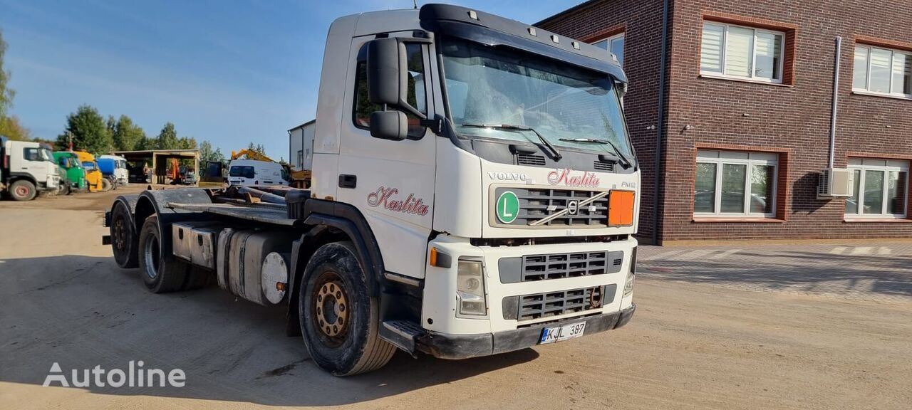 camion ampliroll Volvo FM12