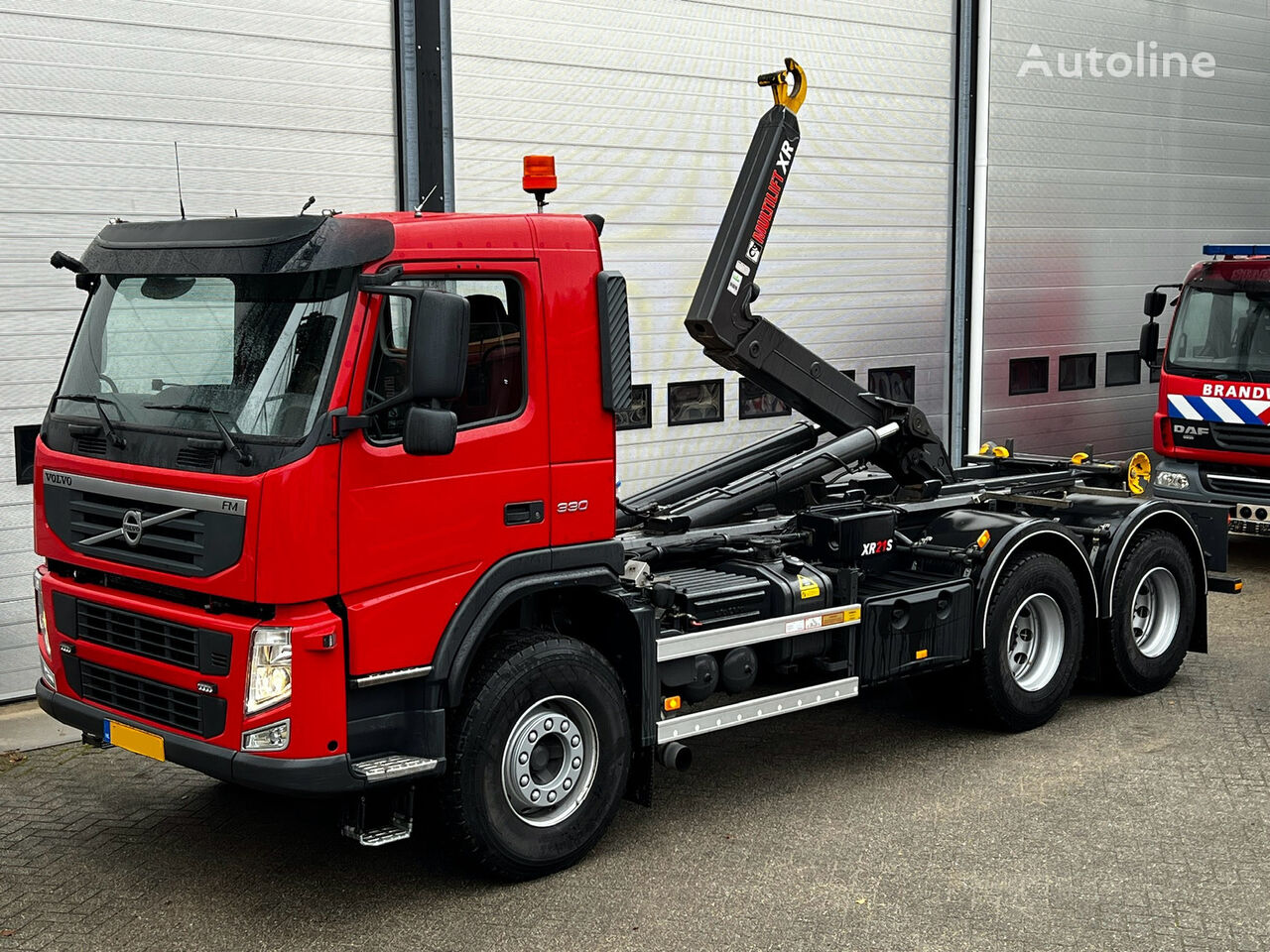 Volvo FM330 6X4 EUR5 MULTILIFT camión con gancho