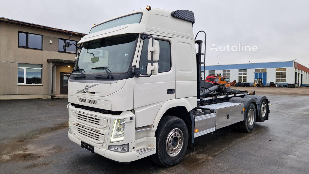 Volvo FM460 6X2*4 kancalı yükleyici