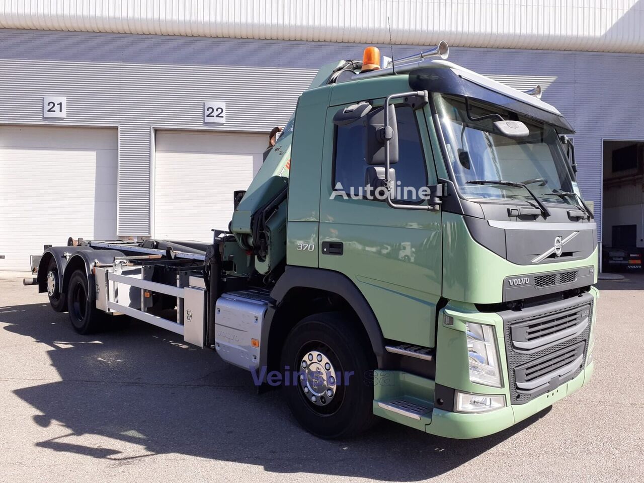Camion ampliroll Volvo FM6X2 370 - Autoline