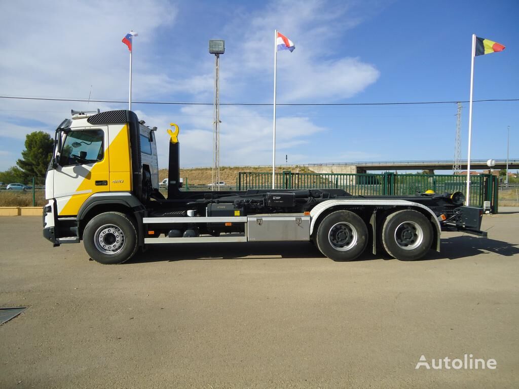 Volvo FMX 420 hook lift truck