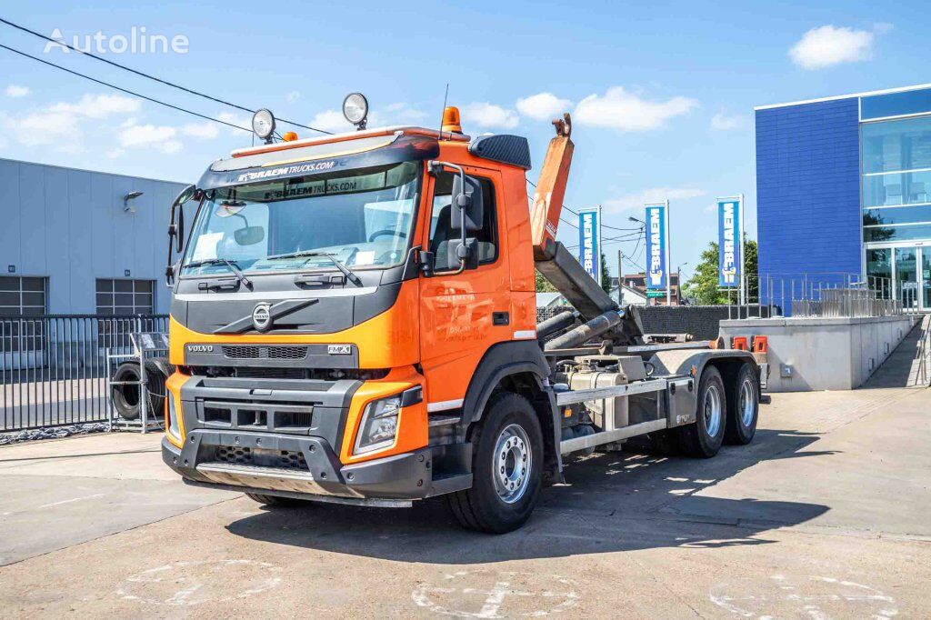 Volvo FMX 470 hook lift truck