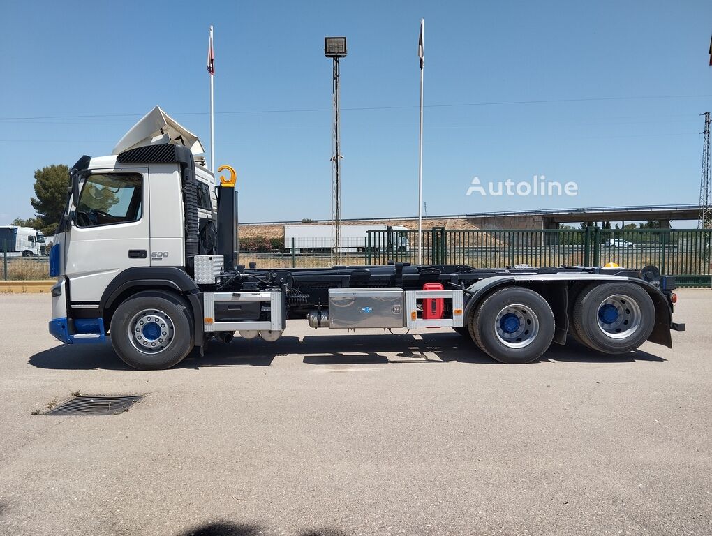 Volvo FMX 500 hook lift truck