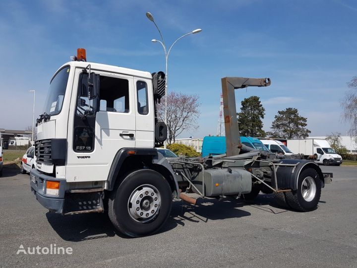 Volvo FS 719 + GUIMA 12 hook lift truck