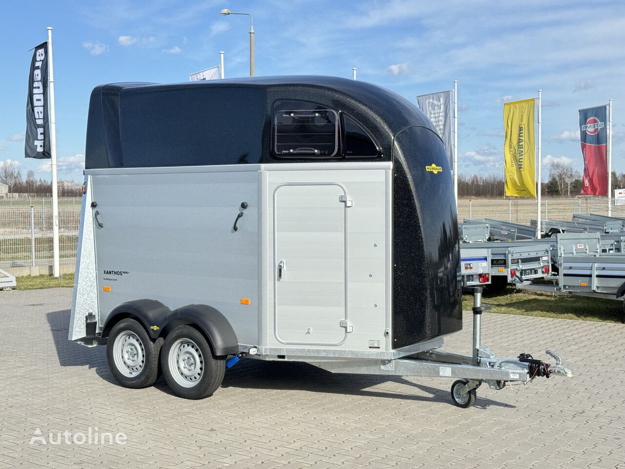 nieuw Humbaur Xanthos Aero 2400 trailer for 2 horses saddle room 2.4T GVW paardenaanhangwagen