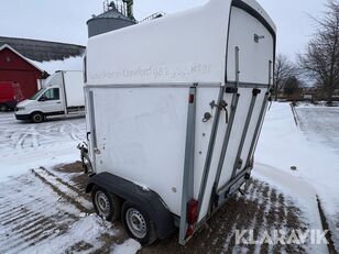 Thule 135 E5 horse trailer